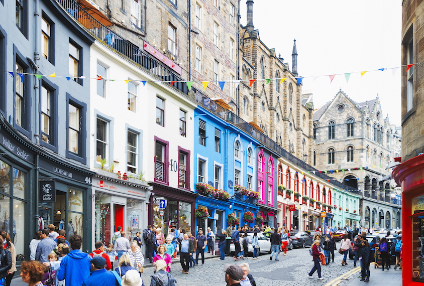 A crowded street in Edinburgh