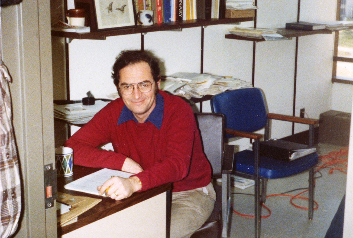 Photograph of neuroscientist Harvey Karten.